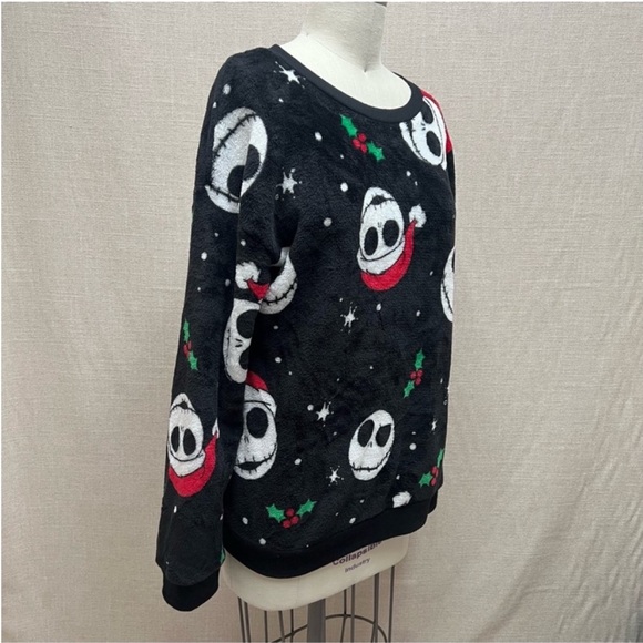 Nightmare Before Christmas Jack Skellington Sweater & Slipper Socks - Picture 4 of 8